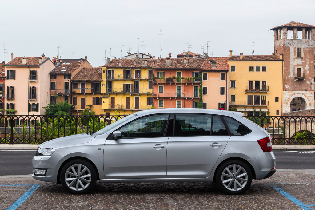 Skoda Rapid Spaceback, Seitenansicht, 2013, Foto: Skoda