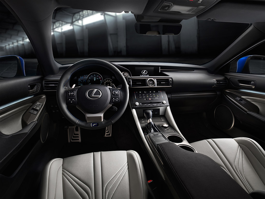 Lexus RC-F, Cockpit